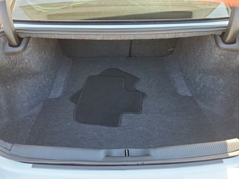 Used 2023 Dodge Charger SXT w/ Blacktop Package image 7