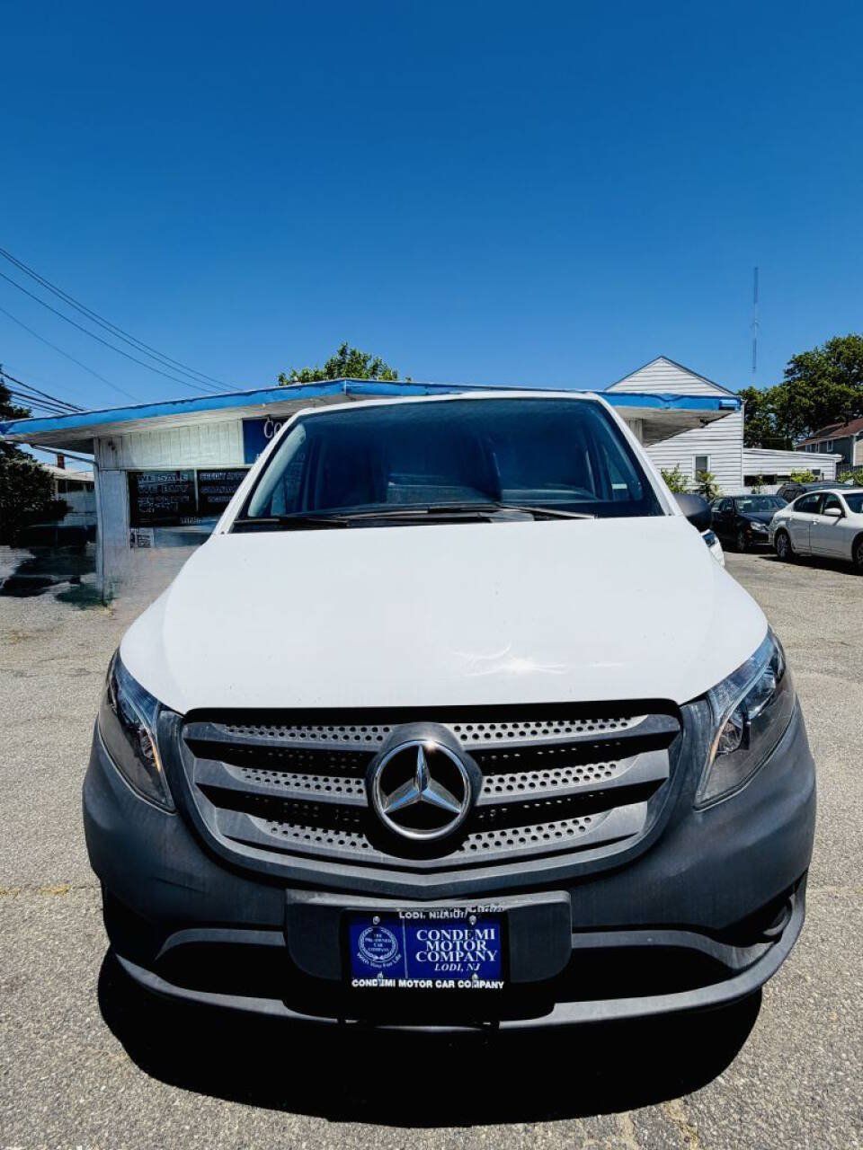 Used 2019 Mercedes-Benz Metris image 2