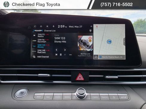 Used 2024 Hyundai Elantra SEL w/ Convenience Package FWD image 16