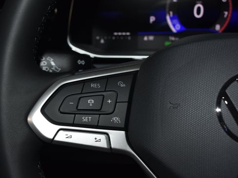 New 2026 Volkswagen Jetta SE FWD image 7