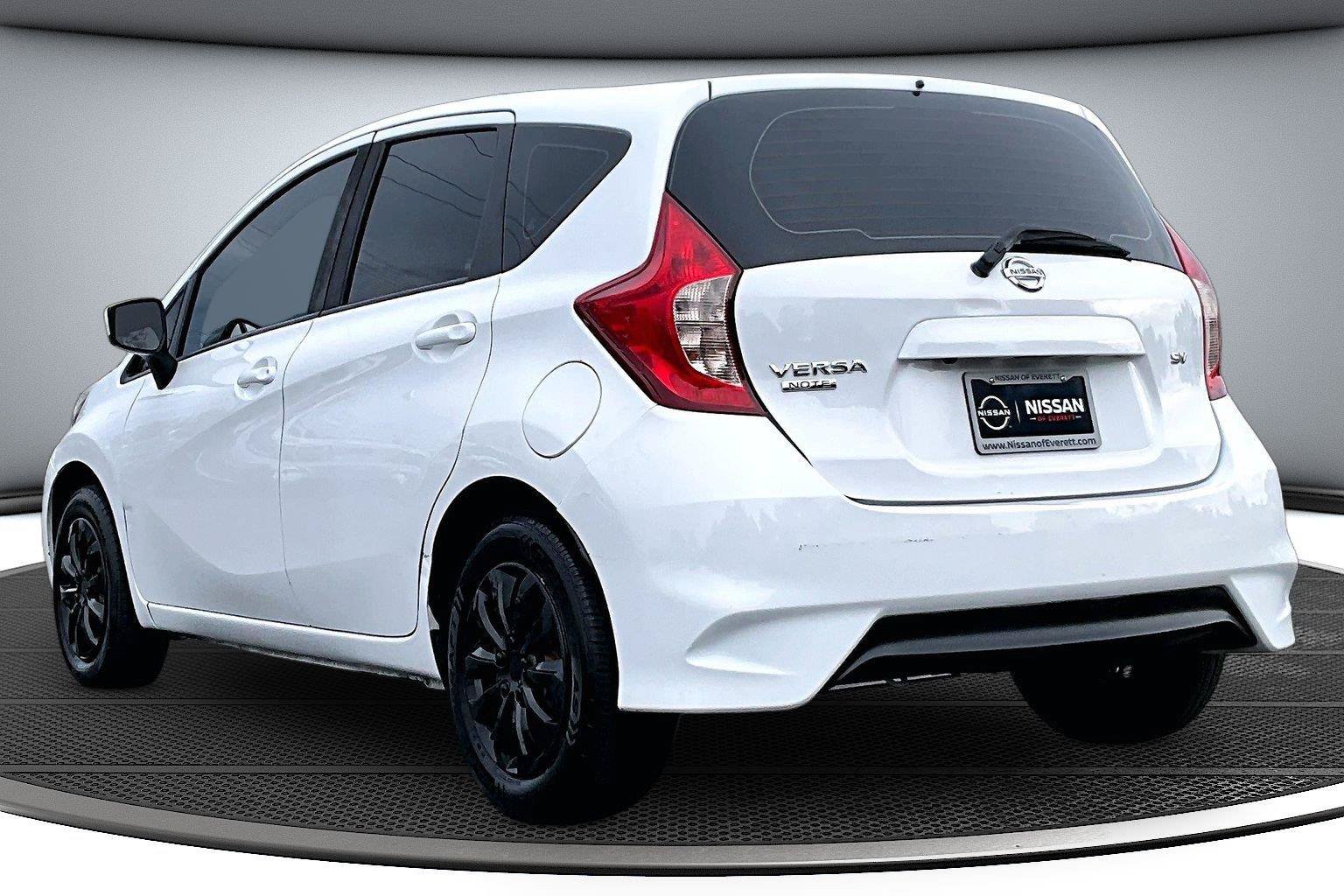 Used 2017 Nissan Versa Note SV FWD image 5