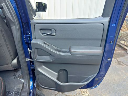 Used 2022 Nissan Frontier Pro-X RWD image 40