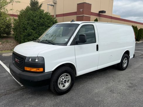 Used 2019 GMC Savana 2500 w/ Driver Convenience Package image 1