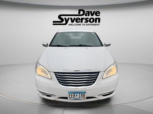 Used 2014 Chrysler 200 Limited image 7