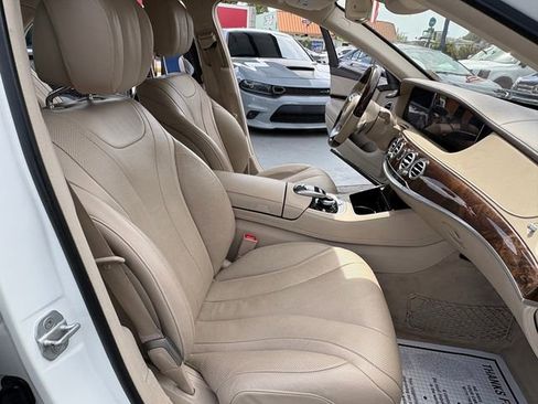 Used 2018 Mercedes-Benz S 450 4MATIC Sedan w/ Premium Package image 21