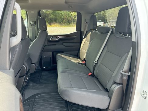 Used 2026 GMC Sierra 1500 SLE w/ X31 Off-Road Package AWD/4WD image 24