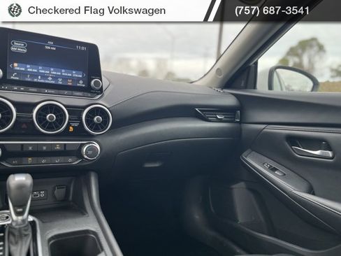 Used 2024 Nissan Sentra SV image 29