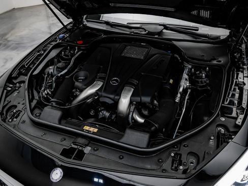 Used 2017 Mercedes-Benz SL 550 image 91