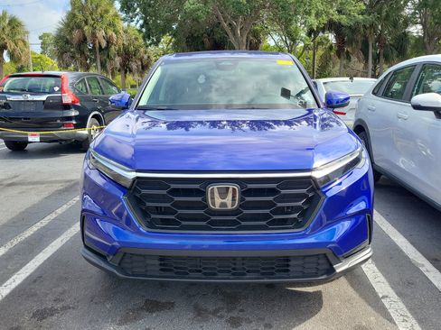 Certified 2025 Honda CR-V LX image 2