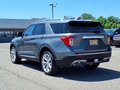 Certified 2023 Ford Explorer Platinum w/ Technology Package