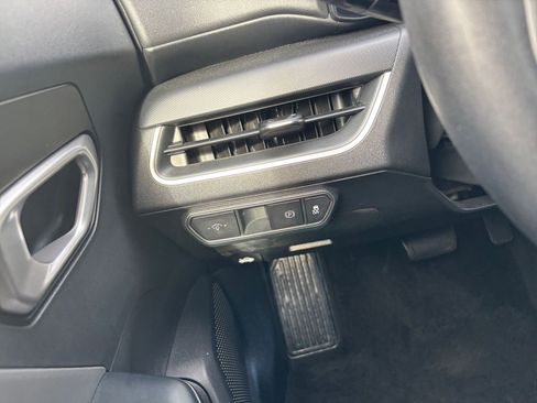 Used 2025 Kia K4 LXS image 33