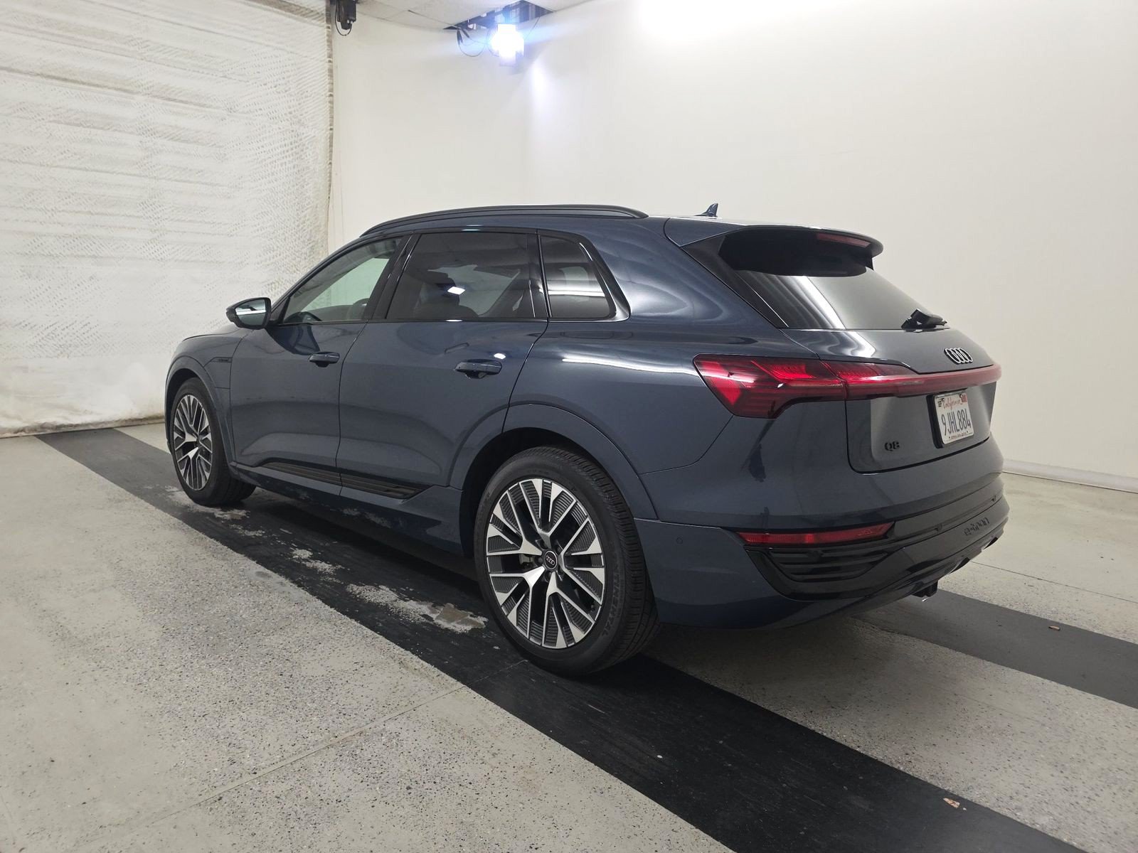 Used 2024 Audi Q8 e-tron Premium Plus w/ Premium Plus Package AWD/4WD image 4