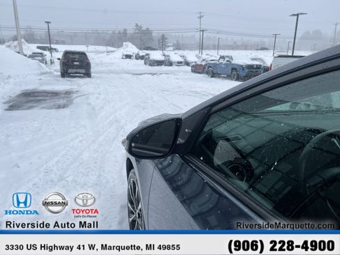 Used 2019 Toyota Corolla Sedan image 5