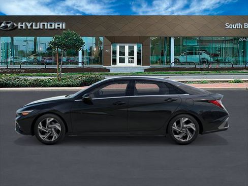 New 2026 Hyundai Elantra Limited image 3