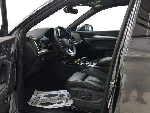 Used 2023 Audi Q5 2.0T Premium Plus w/ Premium Plus Package AWD/4WD image 9