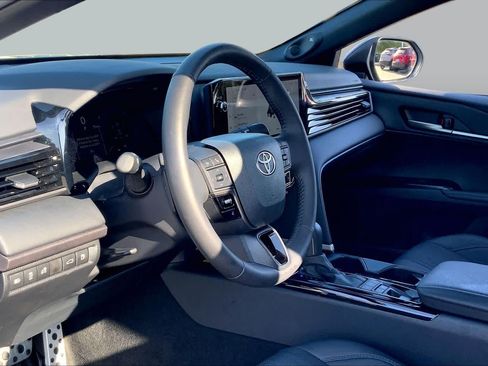 Used 2026 Toyota Camry XSE w/ Premium Package FWD image 18