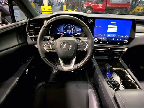 Certified 2025 Lexus RX 350 Premium w/ Convenience Package AWD/4WD image 6
