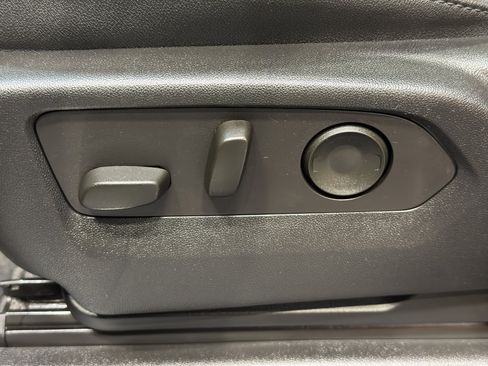 Used 2023 Chevrolet Tahoe LT image 17