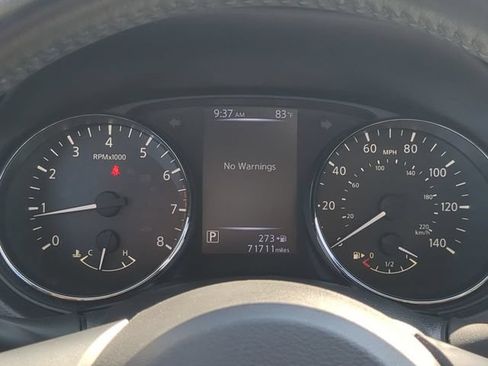 Used 2017 Nissan Rogue Sport SL w/ SL Premium Package FWD image 27