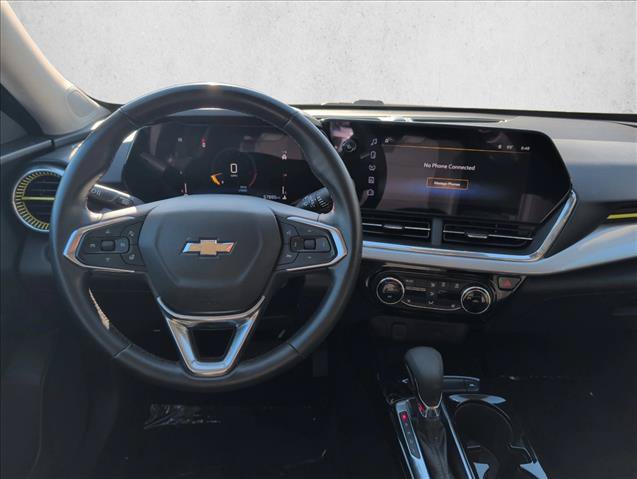 Used 2024 Chevrolet Trax LT w/ Driver Confidence Package FWD image 19