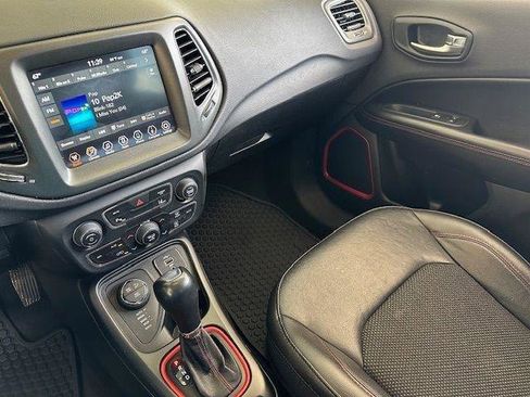 Used 2021 Jeep Compass Trailhawk AWD/4WD image 17