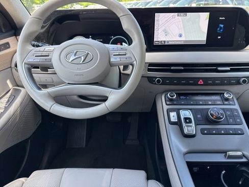 Used 2024 Hyundai Palisade Limited AWD/4WD image 22