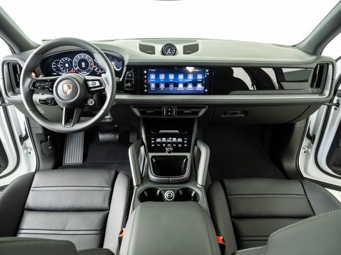 New 2026 Porsche Cayenne AWD/4WD image 19