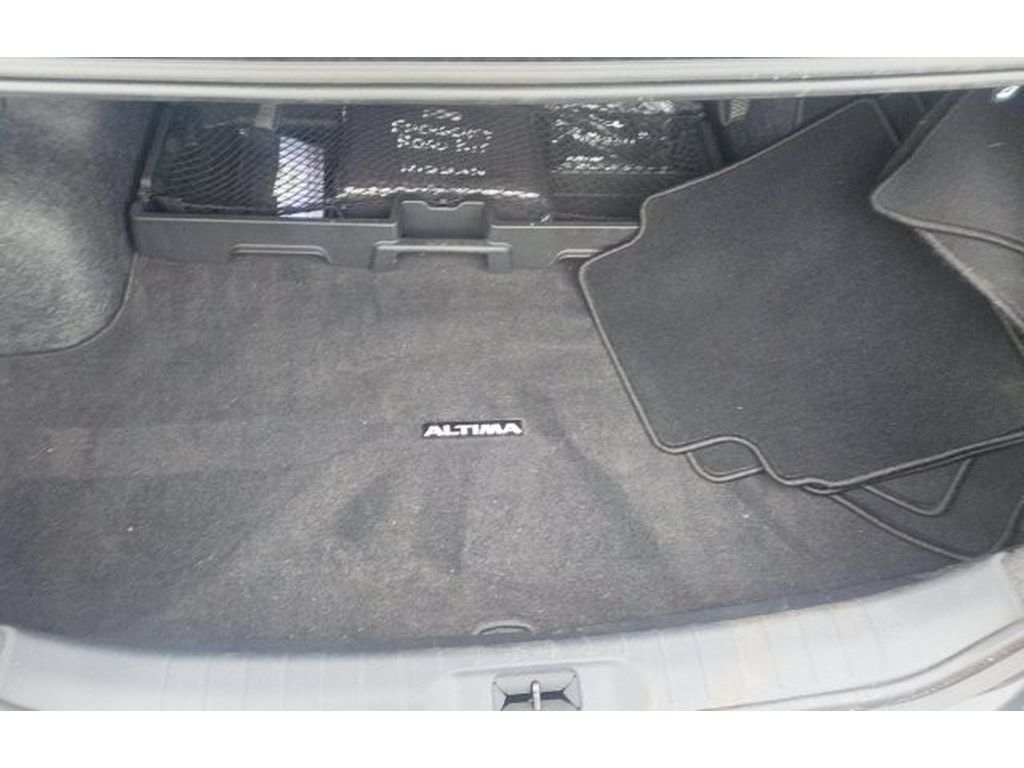 Used 2023 Nissan Altima 2.5 SV w/ SV Premium Package FWD image 10