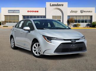 Used 2024 Toyota Corolla LE FWD video 1