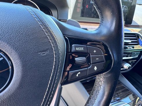 Used 2017 BMW 530i xDrive AWD/4WD image 17