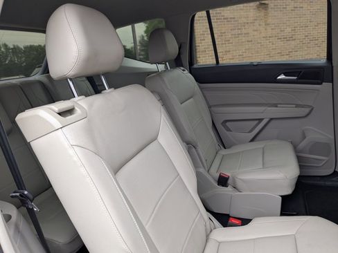 Used 2022 Volkswagen Atlas SE FWD image 19