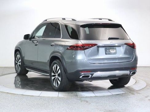 Used 2025 Mercedes-Benz GLE 450e 4MATIC w/ Driver Assistance Package image 2