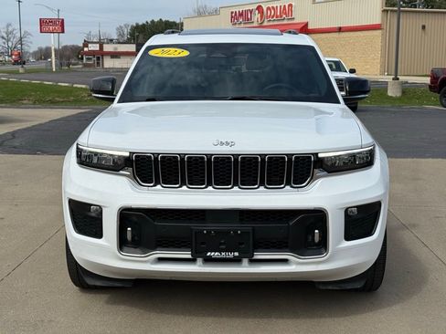 Used 2023 Jeep Grand Cherokee L Overland image 2