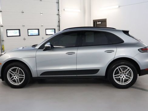 Used 2019 Porsche Macan AWD/4WD image 4