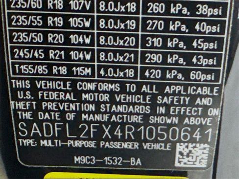 New 2024 Jaguar E-PACE R-Dynamic SE image 32