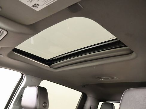 Used 2024 GMC Sierra 2500 Denali w/ Denali Reserve Package image 17