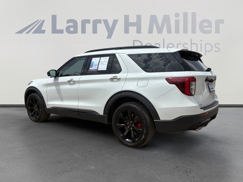 Certified 2023 Ford Explorer ST w/ Equipment Group 401A AWD/4WD image 3