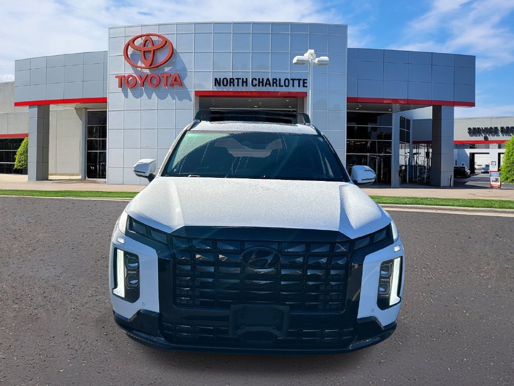 Used 2024 Hyundai Palisade Calligraphy AWD/4WD image 3