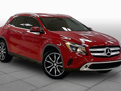 Used 2015 Mercedes-Benz GLA 250 image 2