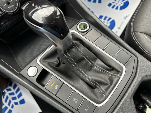 Used 2024 Volkswagen Jetta SE image 25