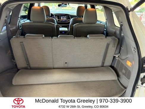 Used 2016 Toyota Highlander Limited Platinum AWD/4WD image 11