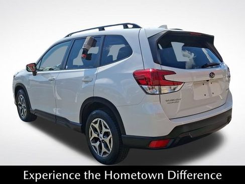 Used 2023 Subaru Forester Premium AWD/4WD image 4