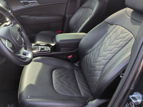 Used 2024 Kia Sportage X-Line w/ X-Line Premium Package image 8