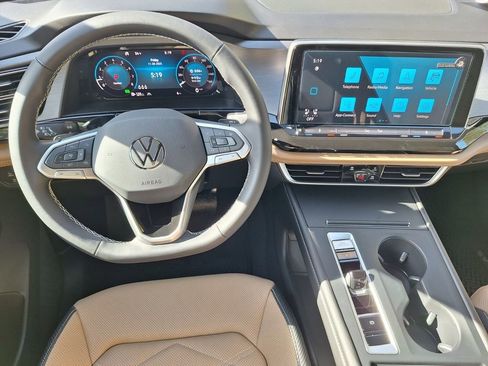 New 2026 Volkswagen Atlas Cross Sport SE image 21