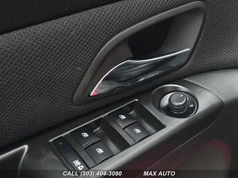 Used 2013 Chevrolet Cruze LTZ w/ Enhanced Safety Package image 34
