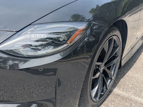 Used 2024 Nissan Z Performance w/ Floor Mat Package RWD image 9