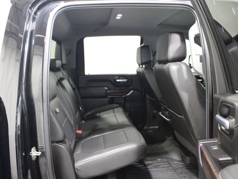 Used 2021 GMC Sierra 2500 SLT w/ SLT Preferred Package AWD/4WD image 23