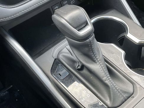 Used 2024 Toyota Highlander LE image 30