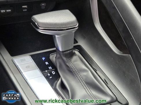 Used 2024 Hyundai Elantra SEL image 24