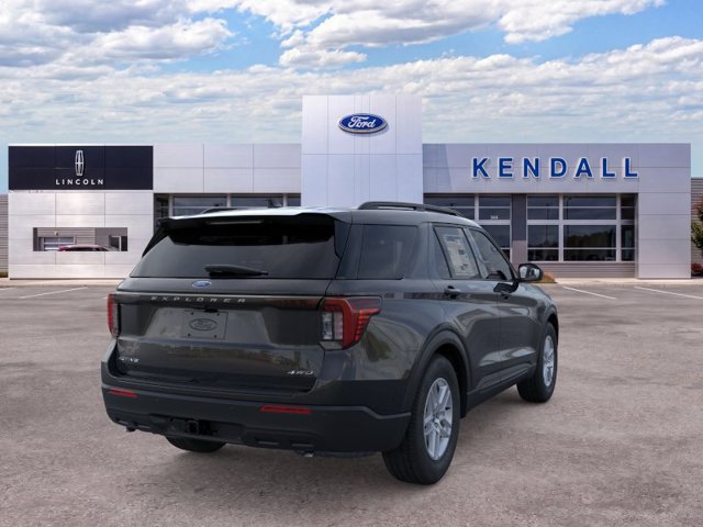 Used 2026 Ford Explorer Active AWD/4WD image 8